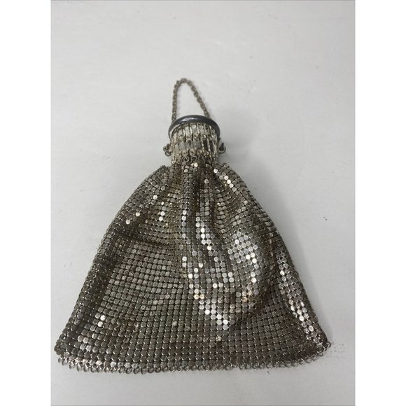 Whiting & Davis Co. Mesh Wristlet Purse Bag Gate Accordion Top 1920-30's Silver